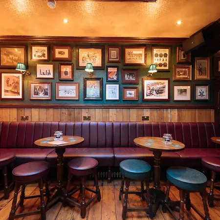 The Crown Pub & Guesthouse London Exterior photo