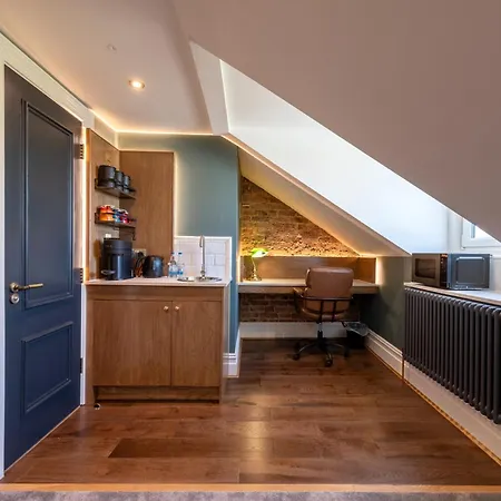 The Crown Pub & Guesthouse London Exterior photo