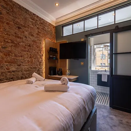 The Crown Pub & Guesthouse London Exterior photo